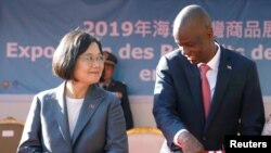 Foto Achiv: Prezidan Taiwan Tsai Ing-wen ak Prezidan Ayisyen Jovenel Moise nan Potoprens, 13 Jiye, 2019. 