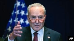 Foto Achiv: Lide Majorite Sena Etazini an, Demokrat Chuck Schumer, ki reprezante Nouyok nan Sena a, 9 Oktob, 2023. 