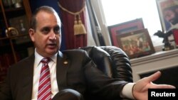 Depite Mario Diaz-Balart (R-FL), youn nan 2 palmantè Eta Florid ki te soumèt pwopozisyon-lwa “The Venezuela TPS Act of 2019” oubyen “Lwa TPS 2019 pou Venezuela”. 