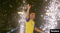 Al Nassr unveil new signing Cristiano Ronaldo