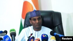 Niger's junta-appointed Prime Minister Ali Mahamane Lamine Zeine speaks during a press conference in Niamey